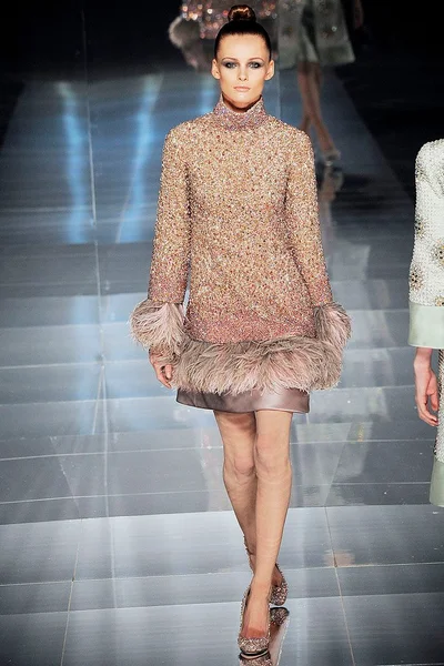 Look 24